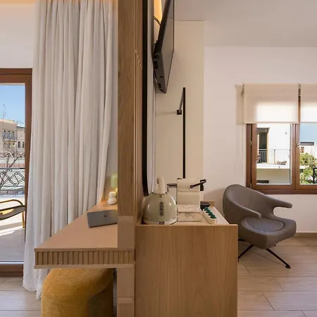 Agave Aparthotel 4*